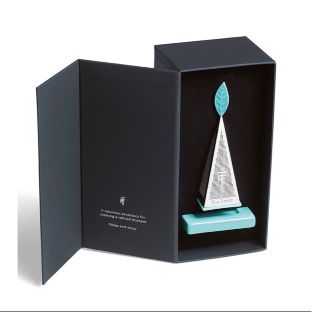 Tea Forte LUSSO platinum pyramid loose tea infuser
